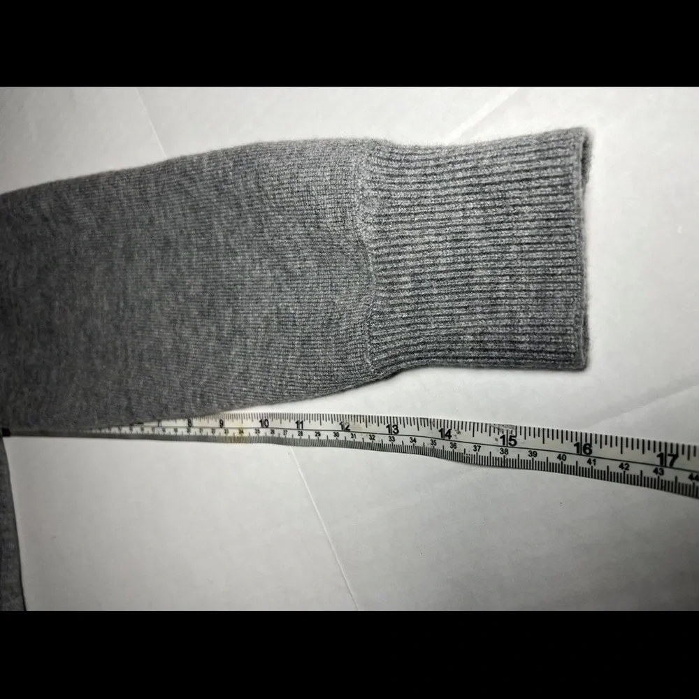 J.Crew Women's Charcoal Grey Long Sleeve 100% Merino Wool Sweater Warm L